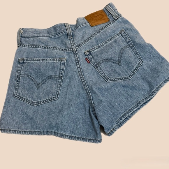 Levi's Premium High Loose Shorts - Picture 8 of 8